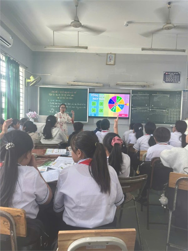 Cô Khuất Thị Hoàng Yến Thao Giảng Bài CƠ THỂ ĐƠN BÀO VÀ CƠ THỂ ĐA BÀO