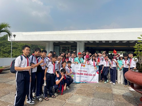 Hành trình trải nghiệm “Em yêu thành phố của em” - Học sinh khối 6,7 – Năm học 2025 – 2026