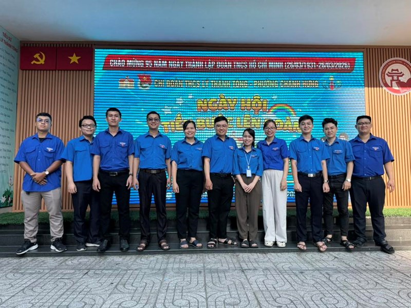 Ngày hội  Tiến bước lên Đoàn  năm học 2025 - 2026