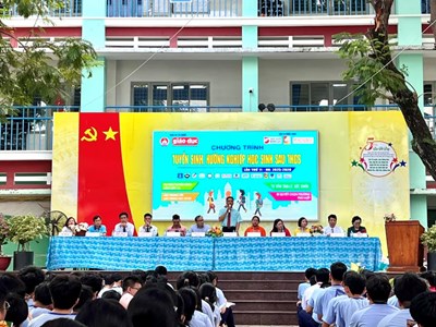 Tuyển sinh - Hướng nghiệp học sinh sau THCS