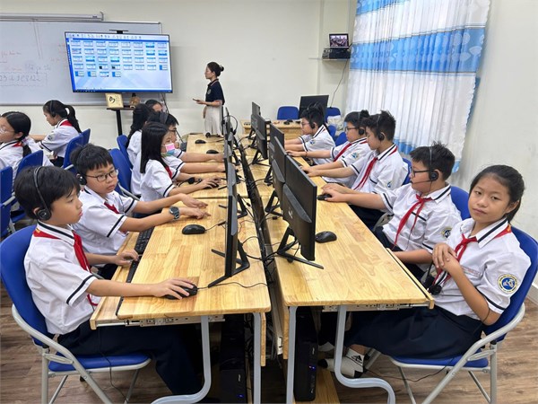 🌟 Sôi nổi cuộc thi IOE cấp quốc gia 🌟