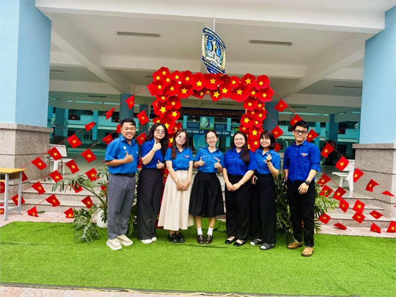 Sinh hoạt chủ điểm tháng 4 - Chi đoàn giáo viên trường THCS Mạc Đĩnh Chi