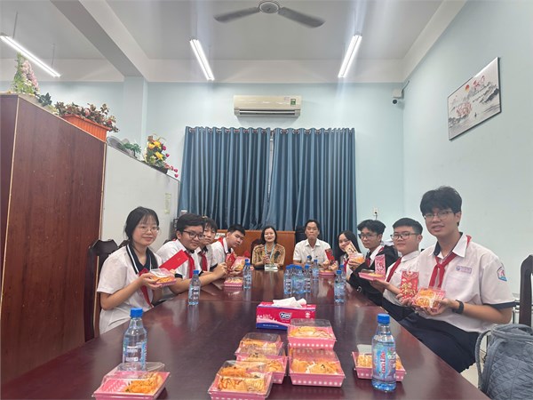 Gặp mặt đội tuyển học sinh giỏi trước kỳ thi cấp Thành phố