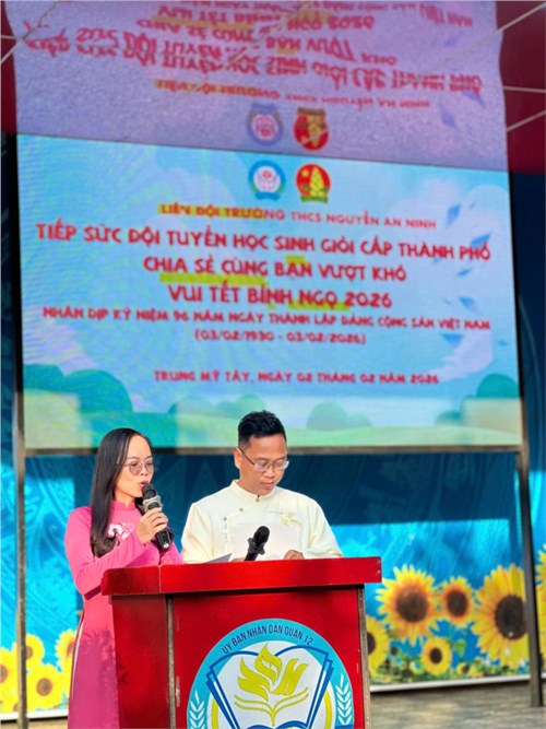 Tiếp sức đội tuyển học sinh giỏi cấp thành phố – chia sẻ cùng bạn vượt khó.