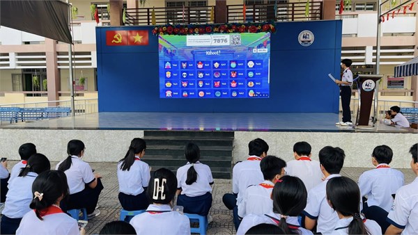 Tích hợp chuyển đổi số vào tiết hoạt động trải nghiệm hướng nghiệp trong nhà trường qua chuyên đề “Sử dụng mạng xã hội an toàn” trên nền tảng Kahoot.