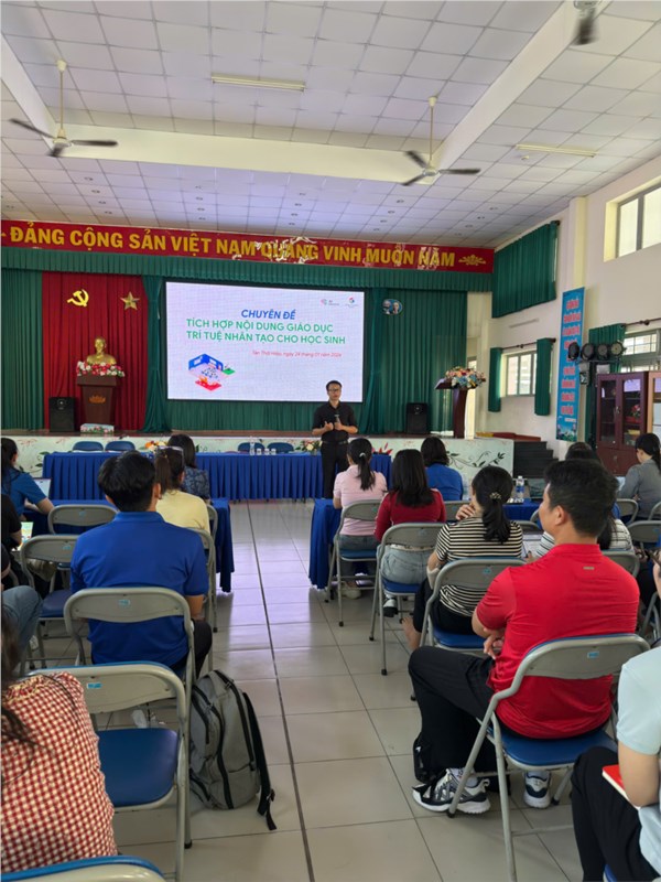 Tập huấn chuyên đề tích hợp nội dung giáo dục trí tuệ nhân tạo học sinh