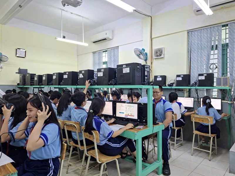 Công tác khảo sát chính thức tại trường THCS Nguyễn Đức Cảnh khảo sát học sinh lớp 9 chương trình đánh giá định kì quốc gia kết quả học tập của học sinh lớp 5, lớp 9, lớp 11 do Bộ giáo dục và đào tạo triển khai.