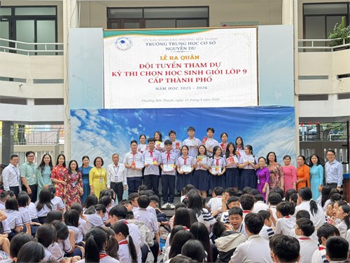 🌟🌟Lễ ra quân Đội tuyển học sinh giỏi lớp 9 – Tự hào bản lĩnh Nguyễn Du! 🚩