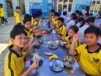 Thông báo về số buổi ăn bán trú tháng 3 năm 2026 (Từ 02/03//2026 đến 31/03/2026)