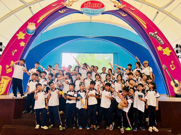 Tham quan học tập ngoại khóa cho học sinh HKII khối 6,7 tại công viên Đầm Sen nước năm học 2025-2026