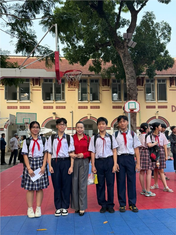 🎉🎉Chúc mừng đội tuyển HSG lớp 9 và thầy cô dạy bồi dưỡng đã mang về 3 giải Nhì + 6 giải Ba (81,81%)