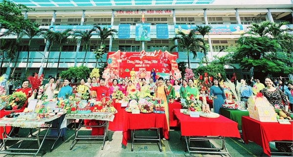 Trường THCS Nguyễn Văn Phú nhiệt liệt tuyên dương và chúc mừng quý thầy cô giáo trong Hội thi thiết kế chủ đề Stem/Steam Chủ đề dạy học số cấp Thành phố năm học 2025 – 2026.