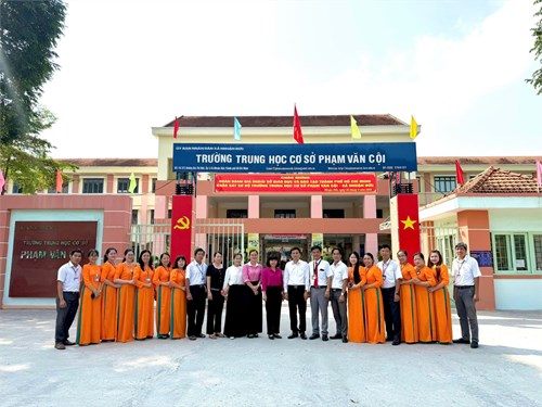 Kiểm định chất lượng giáo dục cấp độ 3 và chuẩn quốc gia mức độ 2