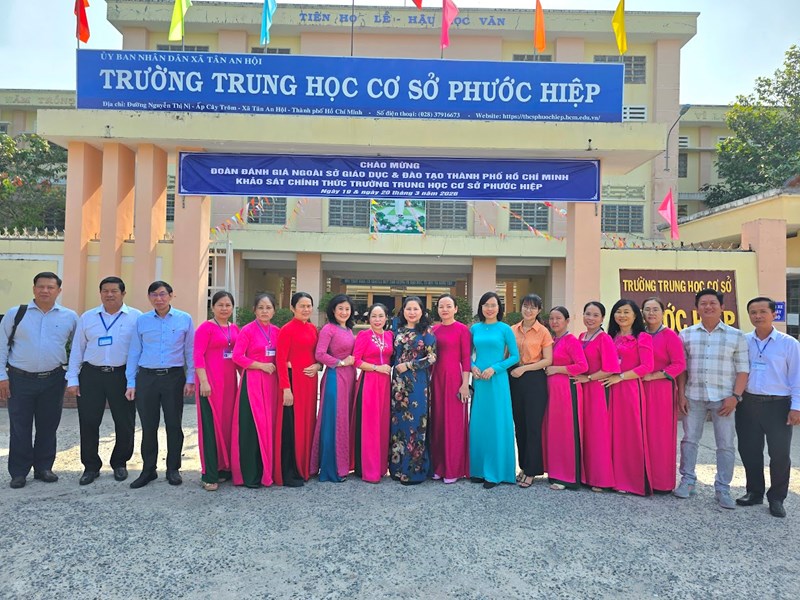 Đoàn đánh giá ngoài Sở GD&ĐT TPHCM về khảo sát chính thức Trường THCS Phước Hiệp