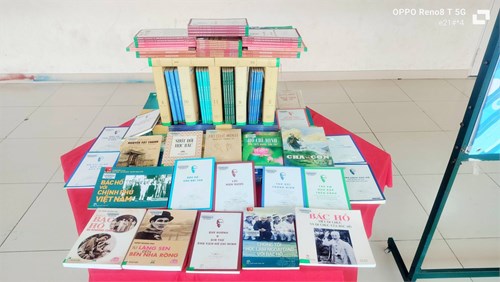 Trường THCS Phú Thọ đã tổ chức hoạt động hưởng ứng ngày sách và văn hóc đọc Việt Nam ngày 21/04/2026