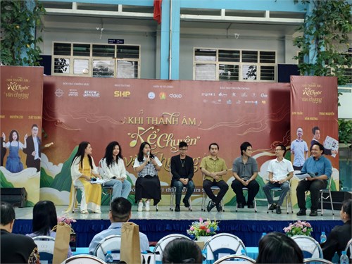 Talkshow Khi âm thanh kể chuyện văn chương