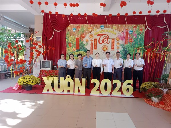 Trường THCS Tân Thới Hòa nhiệt liệt chào mừng đoàn cán bộ  Đảng ủy  - HĐND - UBND - UBMTTQ Việt Nam phường Phú Thạnh  đến thăm, chúc tết CBGVNV nhà trường xuân Bính Ngọ 2026