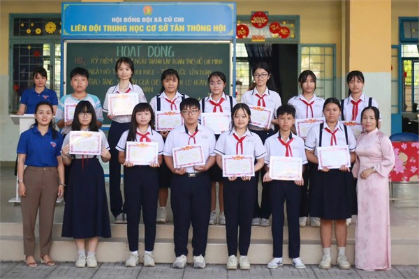 Sinh hoạt dưới cờ tuần 27