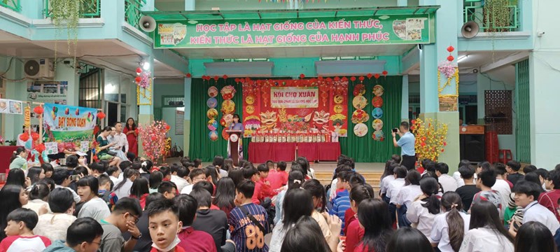 Rực rỡ sắc xuân thăng long 2026: hội chợ xuân đa sắc màu và ấm áp yêu thương