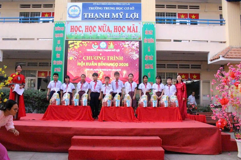 <a href="/tin-tuc-su-kien/hoi-xuan-binh-ngo-2026-tet-gan-ket-xuan-yeu-thuong/ctfull/11866/740918">Hội xuân bính ngọ 2026: tết gắn kết - xuân<span class=bacham>...</span></a>