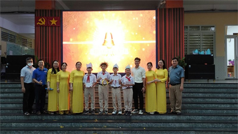 Tổ Toán Tin Trường THCS Tôn Thất Tùng tổ chức cuộc thi  Rung Chuông Vàng  cho học sinh khối 6, năm học 2025-2026