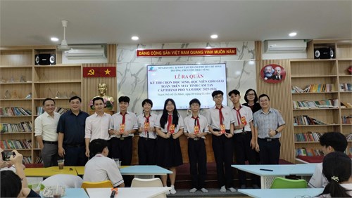 Trường THCS Tôn Thất Tùng - Đội tuyển học sinh giỏi ra quân tham dự kỳ thi chọn học sinh, học viên giỏi giải toán trên máy tính cầm tay cấp Thành phố, năm học 2025-2026