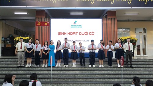 Trường THCS Tôn Thất Tùng đầu xuân Ban giám hiệu gửi những lời chúc tốt đẹp, may mắn và thành công đầu năm tập thể các lớp, Cán bộ - Giáo viên - Nhân viên nhà trường