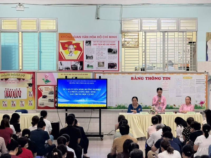 Họp cha mẹ học sinh khối 9 – Đồng hành cùng sĩ tử trong giai đoạn  nước rút 