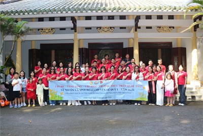 Chi bộ trường thcs trần quốc toản tổ chức hành trình về nguồn tại chiến khu đ: sống mãi tinh thần cách mạng