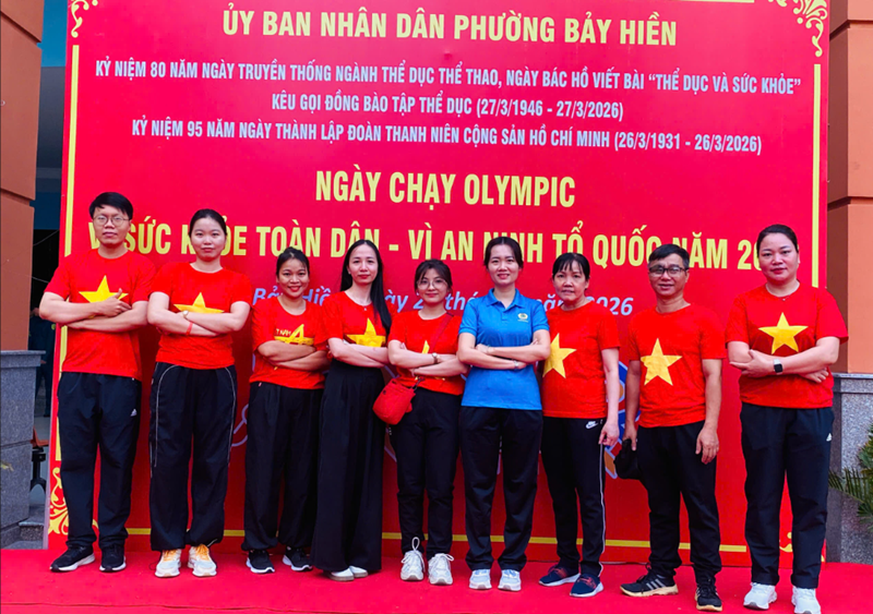 Công đoàn THCS Trần Văn Quang tham gia hưởng ứng ngày chạy Olympic - Phường Bảy Hiền