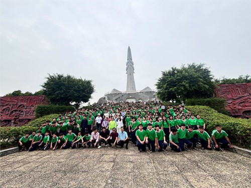 Hoạt động giáo dục ngoài giờ chính khóa năm học 2025 - 2026