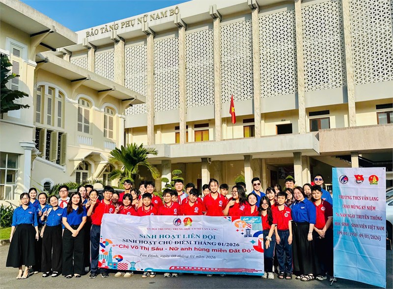 Chi đoàn Trường THCS Văn Lang tổ chức hoạt động kỷ niệm 76 năm Ngày truyền thống học sinh, sinh viên Việt Nam (09/01/1950 – 09/01/2026)