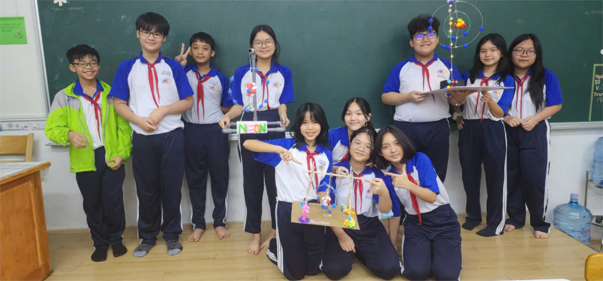 stem-mo-hinh-nguyen-tu_45202612.jpg