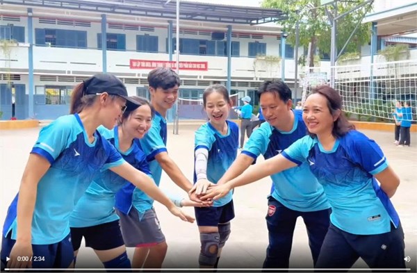 CÂU LẠC BỘ BÓNG CHUYỀN - GIÁO VIÊN